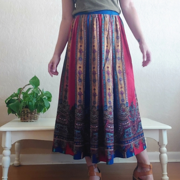 Vintage Dresses & Skirts - Vintage midi skirt high waist 100% silk mixed pattern boho a-line Sz 6